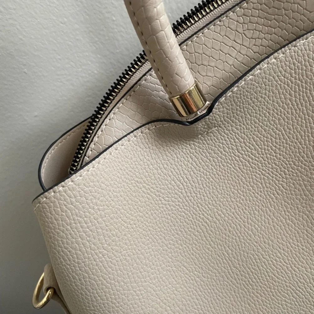 Primark - Beige Large Handbag
